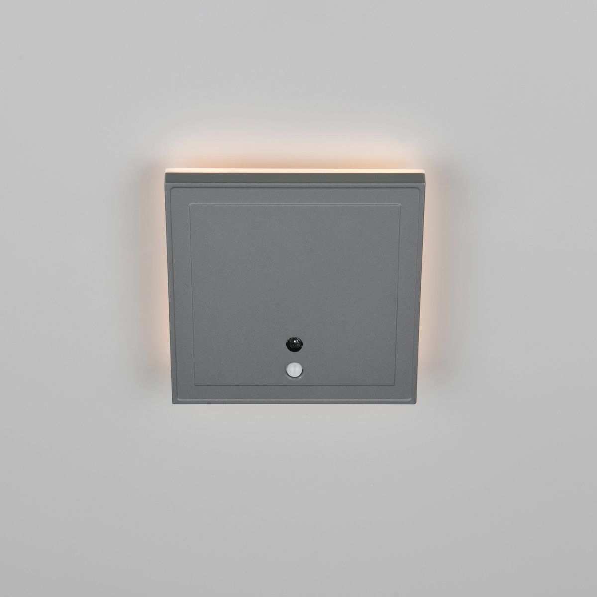 Lampade: LED Aussen Wandleuchte,14 cm x 14 cm – Nuovo (secondo la descrizione) da Kreuzlingen venduto da Smart-Light 2