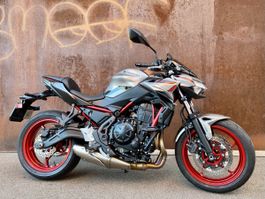 KAWASAKI Z 650 (35kW), tiefergelegt CHF 5'899.– 1'362 km