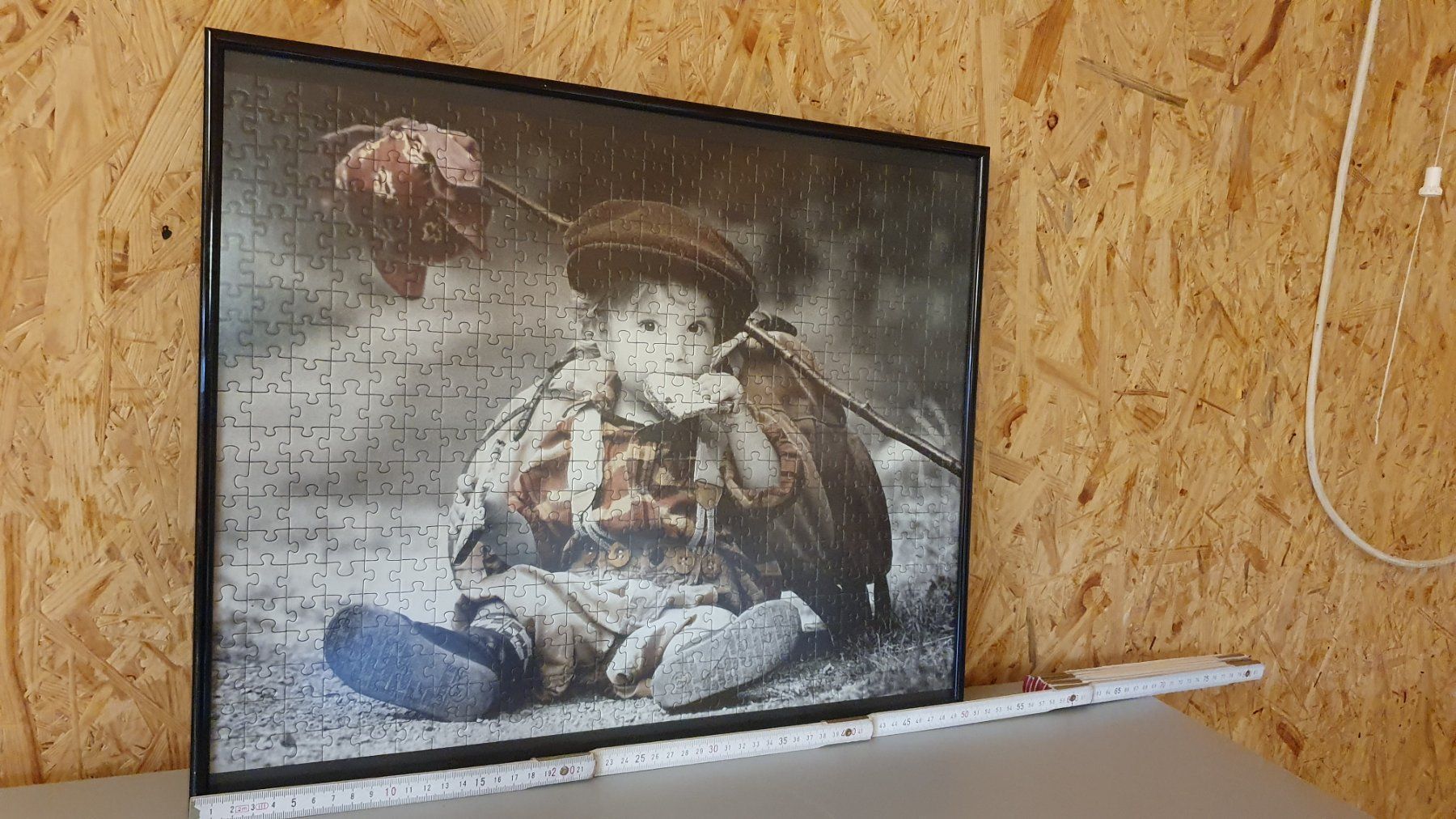Cornici: Puzzle kleiner Junge im schwarzen Bilderrahmen – Usato da Koppigen venduto da Kellerfundsachen 1