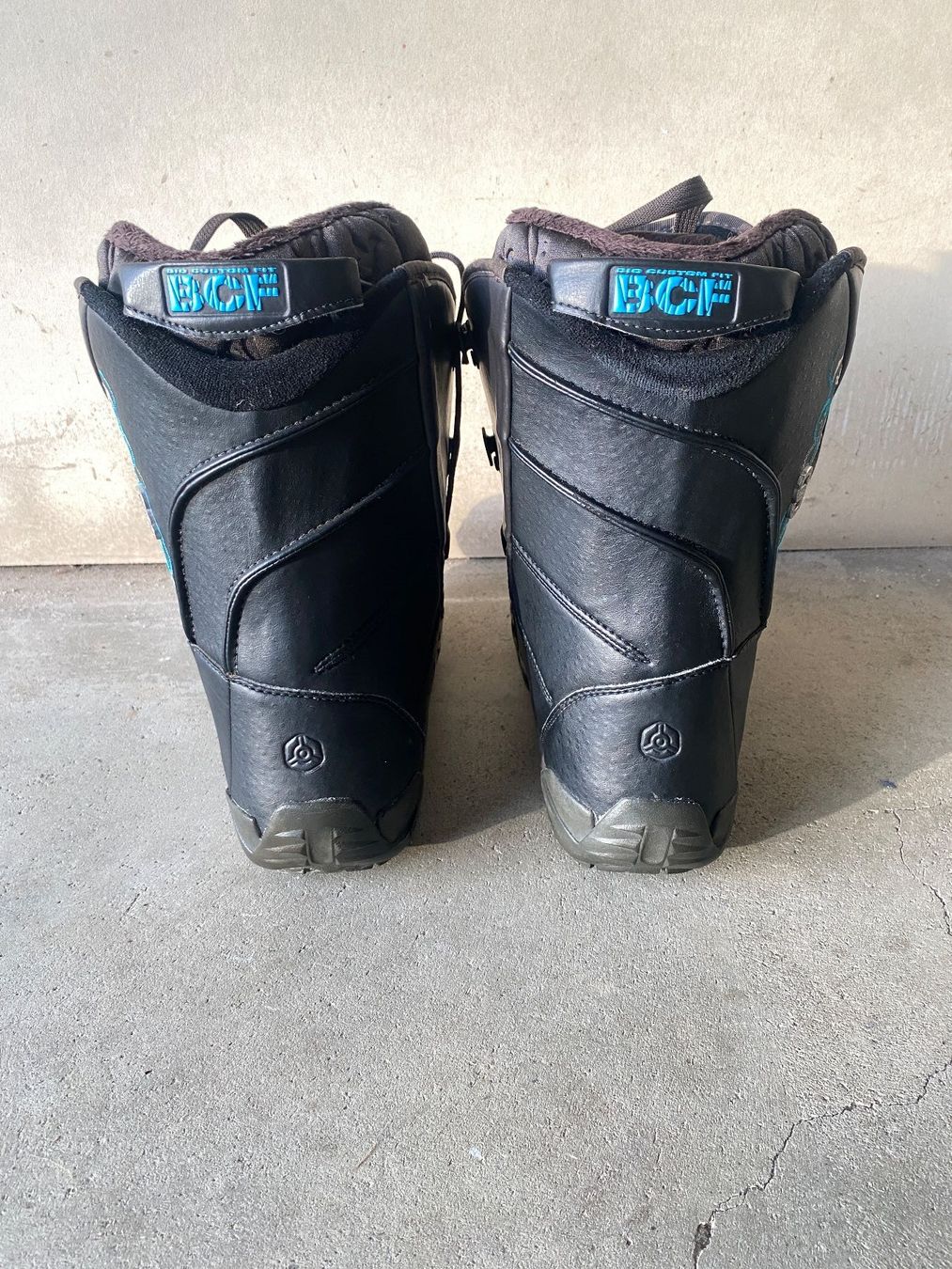 Salomon Damenschuhe: Snowboard Boot Salomon, 41 – Gebraucht aus Berikon von RockwellCommander 3