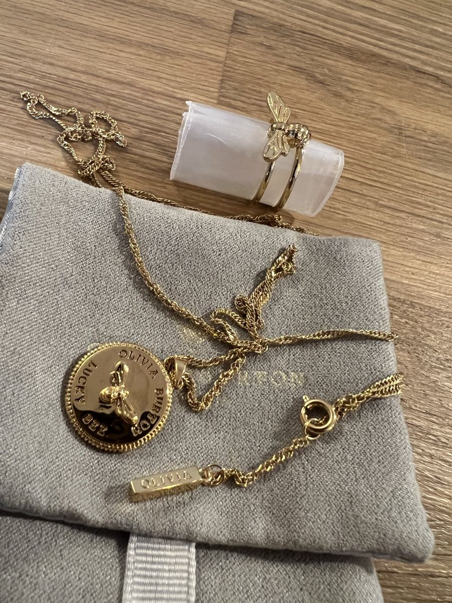 Sonstiger Schmuck: Olivia Burton Bijoux set – Neu und originalverpackt aus Ecublens VD von cel_2vx7 1