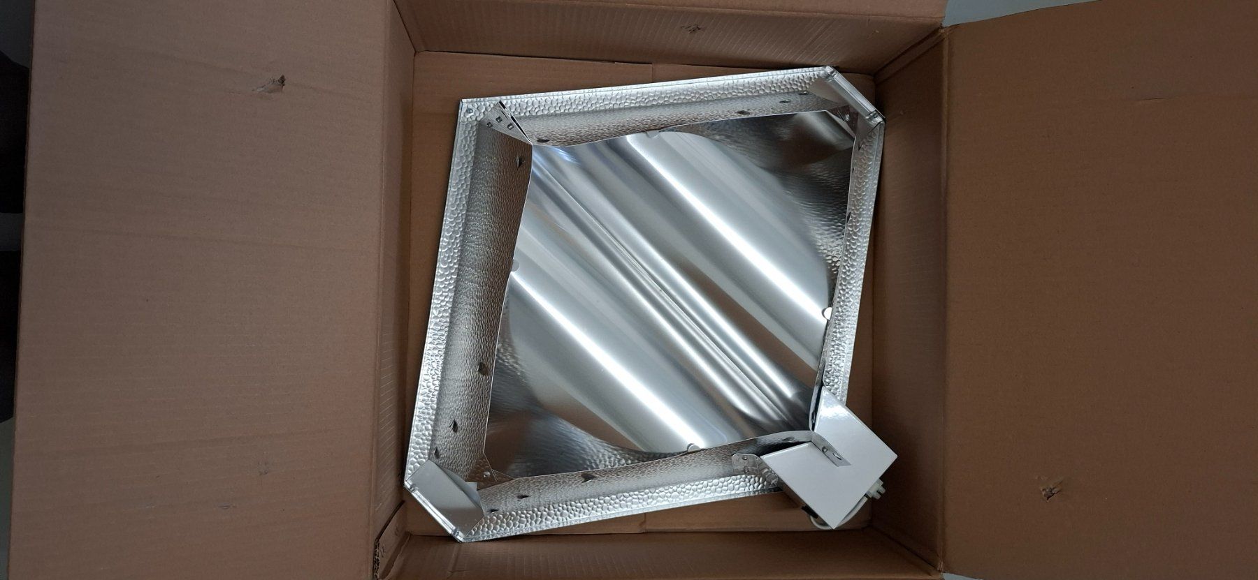Sonstiges: Diamond Reflektor Large – Neu (gemäss Beschreibung) aus Pfungen von Logo017 1