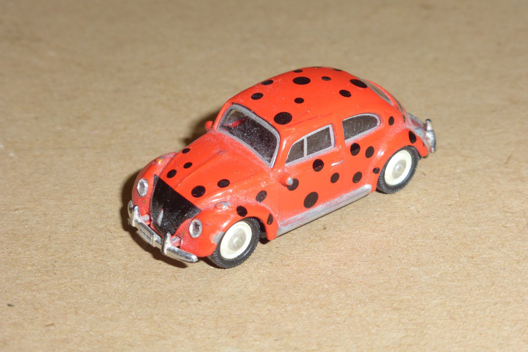 Schuco Modellini d'auto: Modellauto Schco VW Käfer Marienkäfer – Usato da Gempen venduto da Smokie72 1