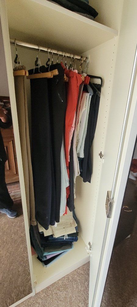 Armadi: Schrank, Spiegelschrank, auf Wunsch demontiert – Usato da Niederdorf venduto da Daivlis 2