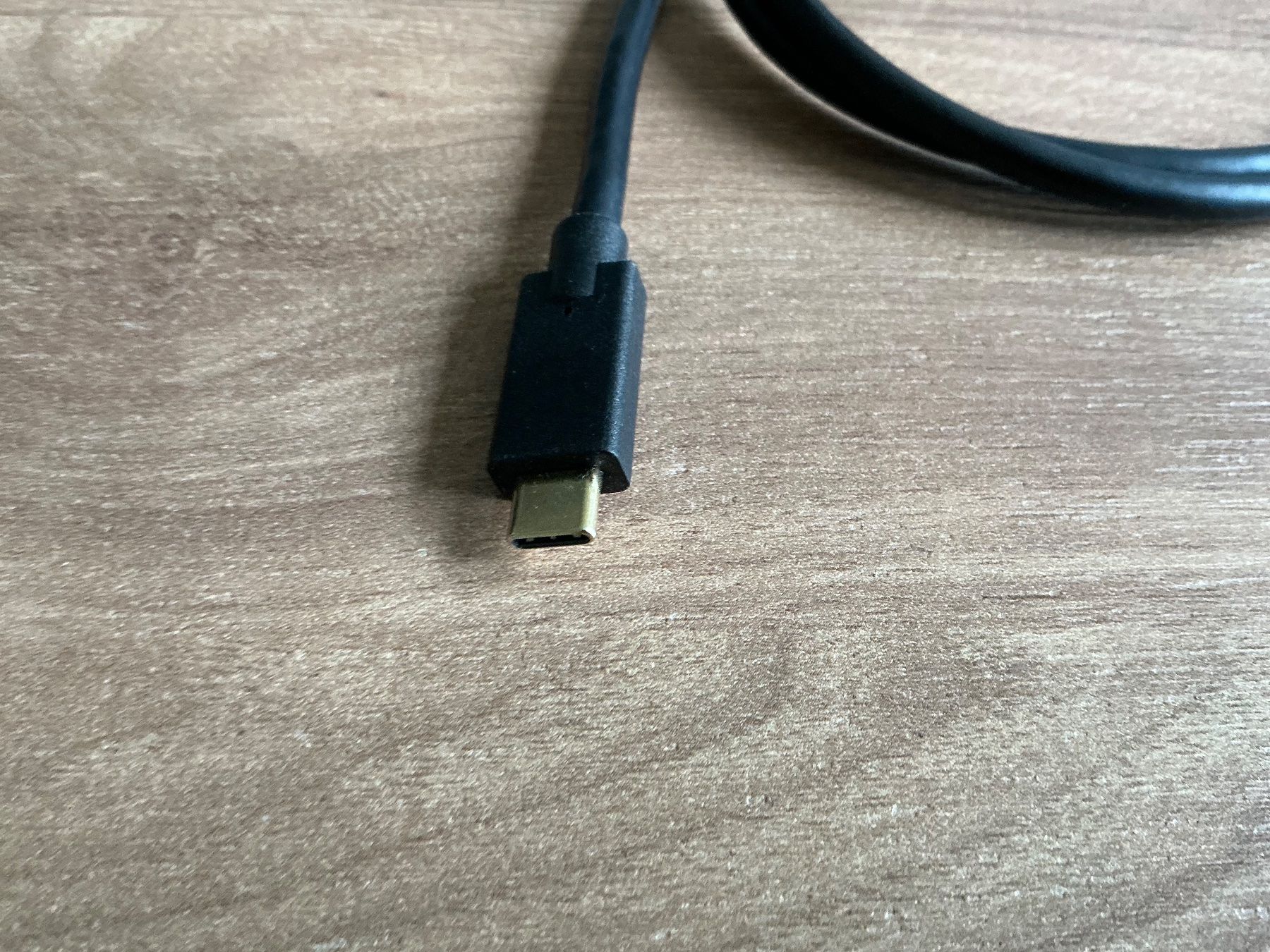 Kabel: Kabel USB-C - HDMI – Gebraucht aus Zürich von hub_h8vk 1