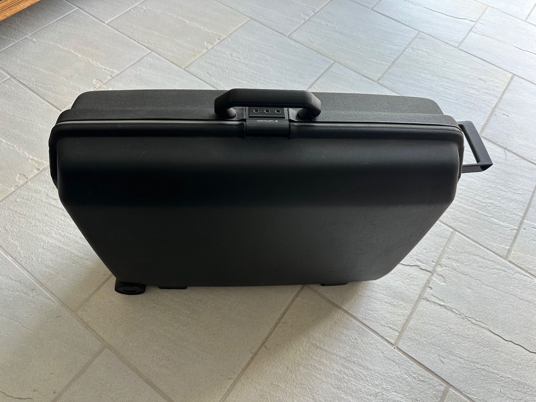 Samsonite Valises de voyage: Samsonite Trolley schwarz Rollkoffer – D'occasion à Pfäffikon ZH par bingo74