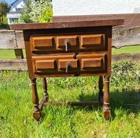 Vintage Kommode aus Massivholz – spanischer Stil