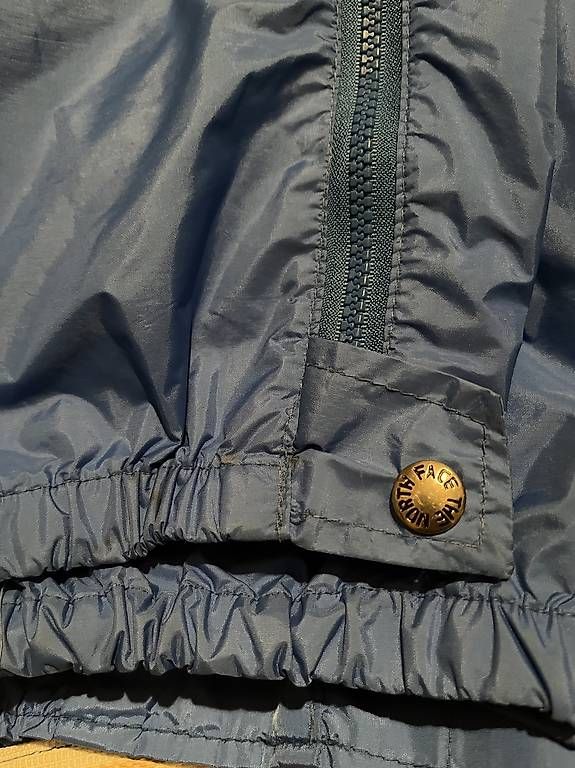 Pantaloni: Vintage The North Face Skihose – Usato da Zürich venduto da SUPERNERD 3