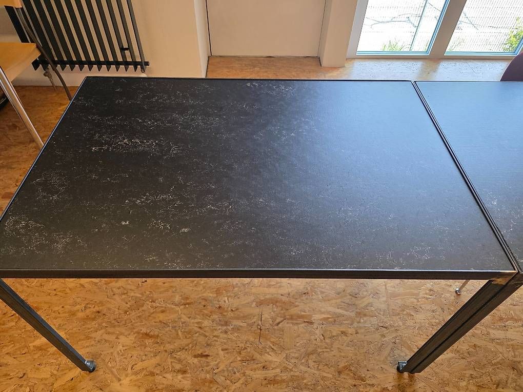 Tavoli: Tische Metall mit Holzplatte – Usato da Zuchwil venduto da stef.g 1