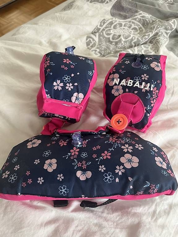Schwimmwesten: Gilet de natation – Gebraucht aus Cugy FR von mcm_c89l