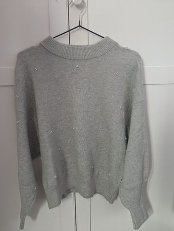 Cozy Grey Pearl Pullover H&M - Size XS