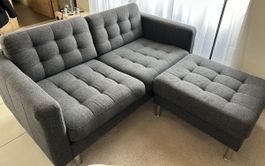 2er Sofa mit Höcker