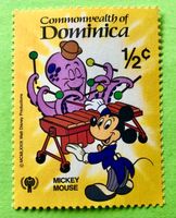 BRIEFMARKEN AUS  Dominica Internationales Jahr des Kindes 