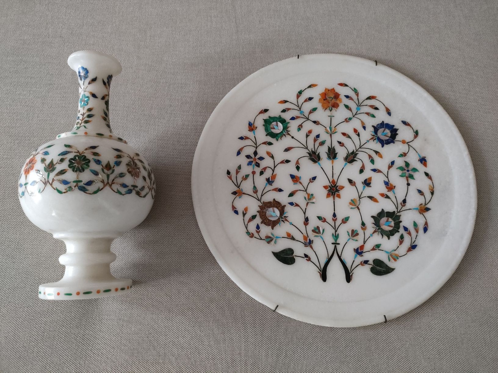 Vasi & Recipienti: Vase und Teller mit Edelsteinen, Indien – Nuovo (secondo la descrizione) da Bern venduto da Lidia.5