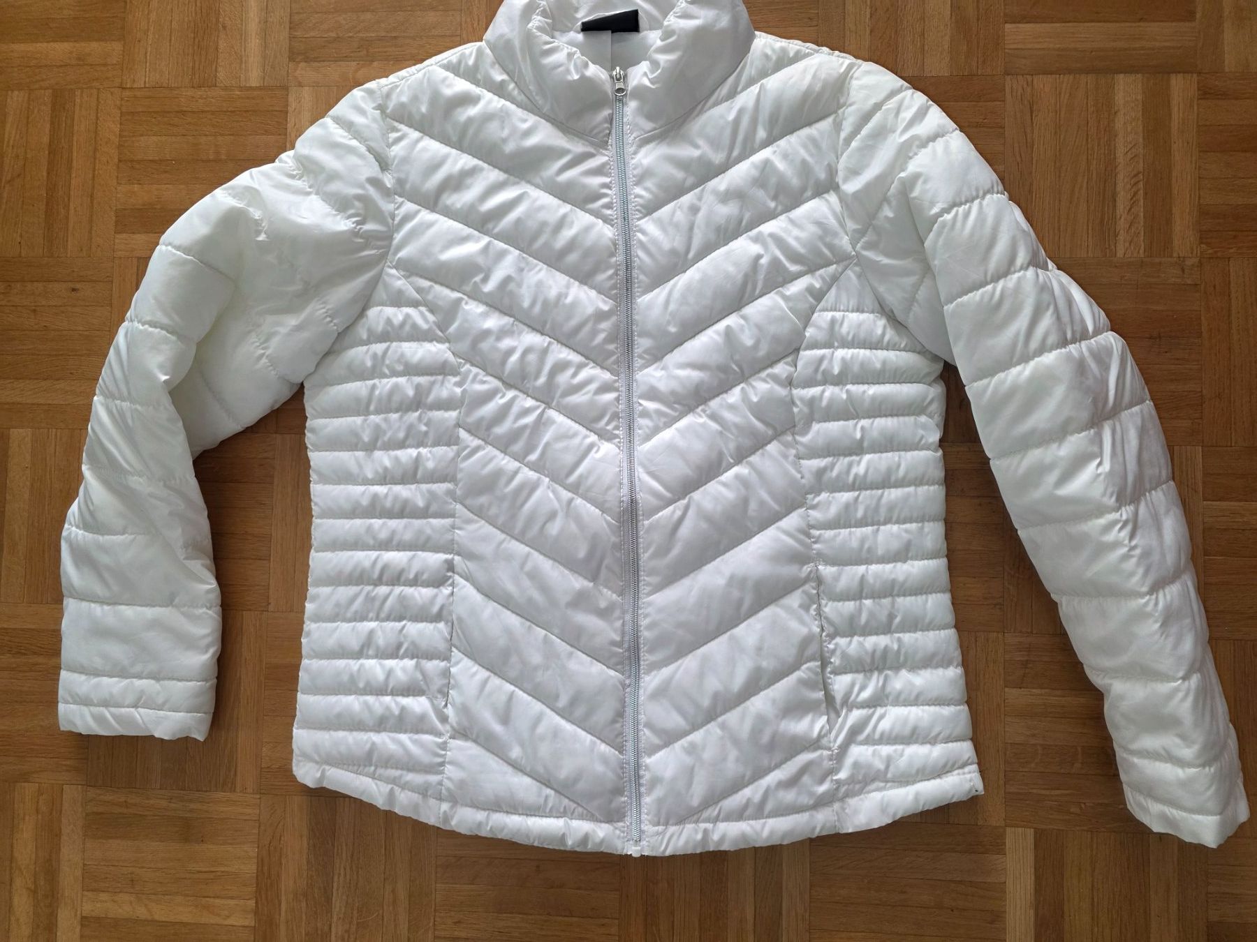 Giacche: Damen Steppjacke, Grösse 44,  weiss – Usato da Kriens venduto da ang_fg7r