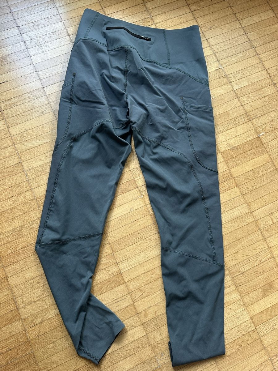 Leggings: ON running leggings Small – D'occasion à Zug par abe_6llp