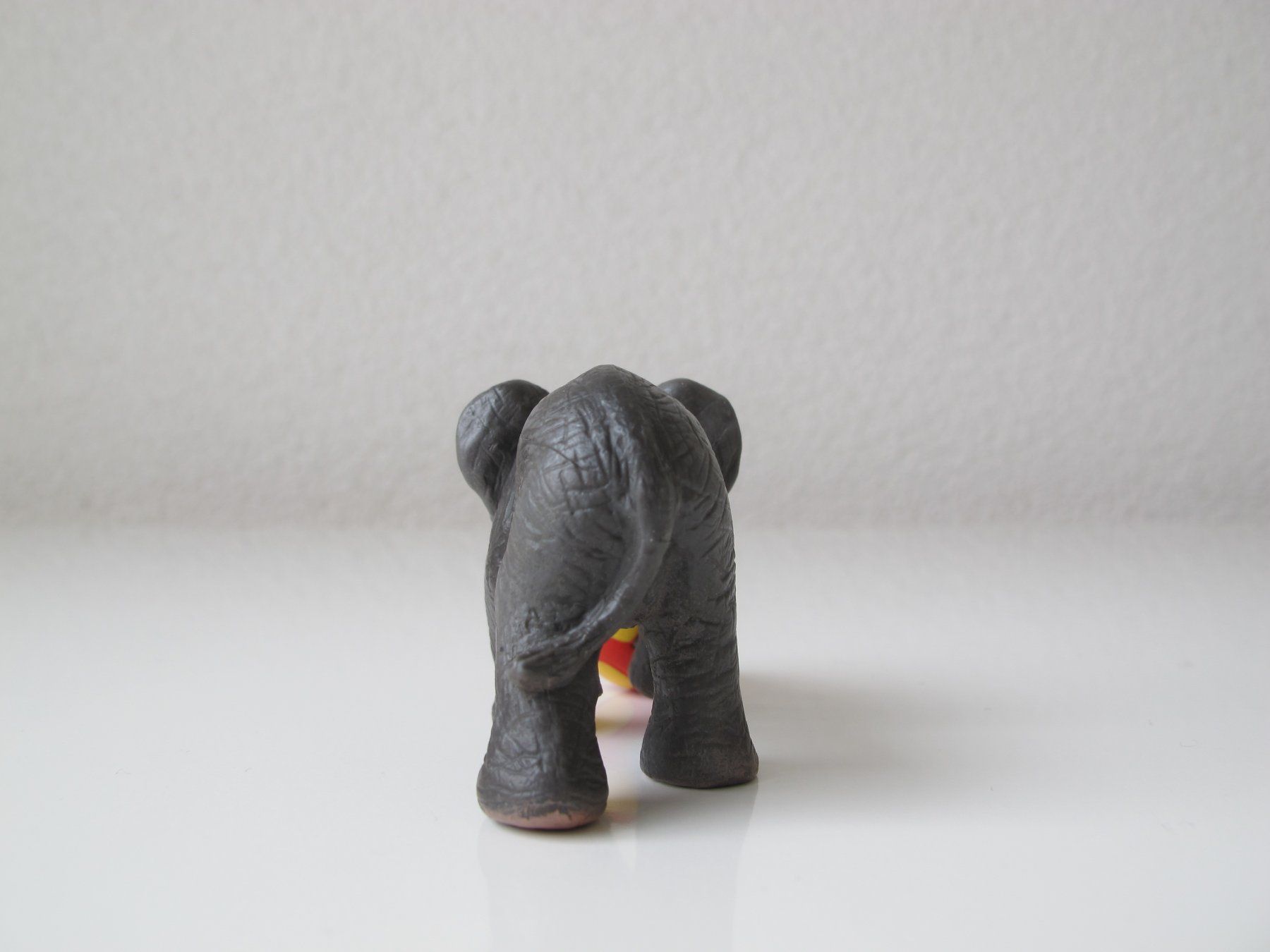 Schleich Statuette: Schleilch 14457 Junger Elefant mit Ball – Usato da Vilters venduto da hedi00 2