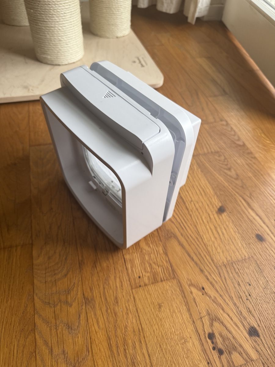 Chatières: Chattiere / Katzenklappe SureFlap Dualscan – D'occasion à Winterthur par aka_7gvh 3