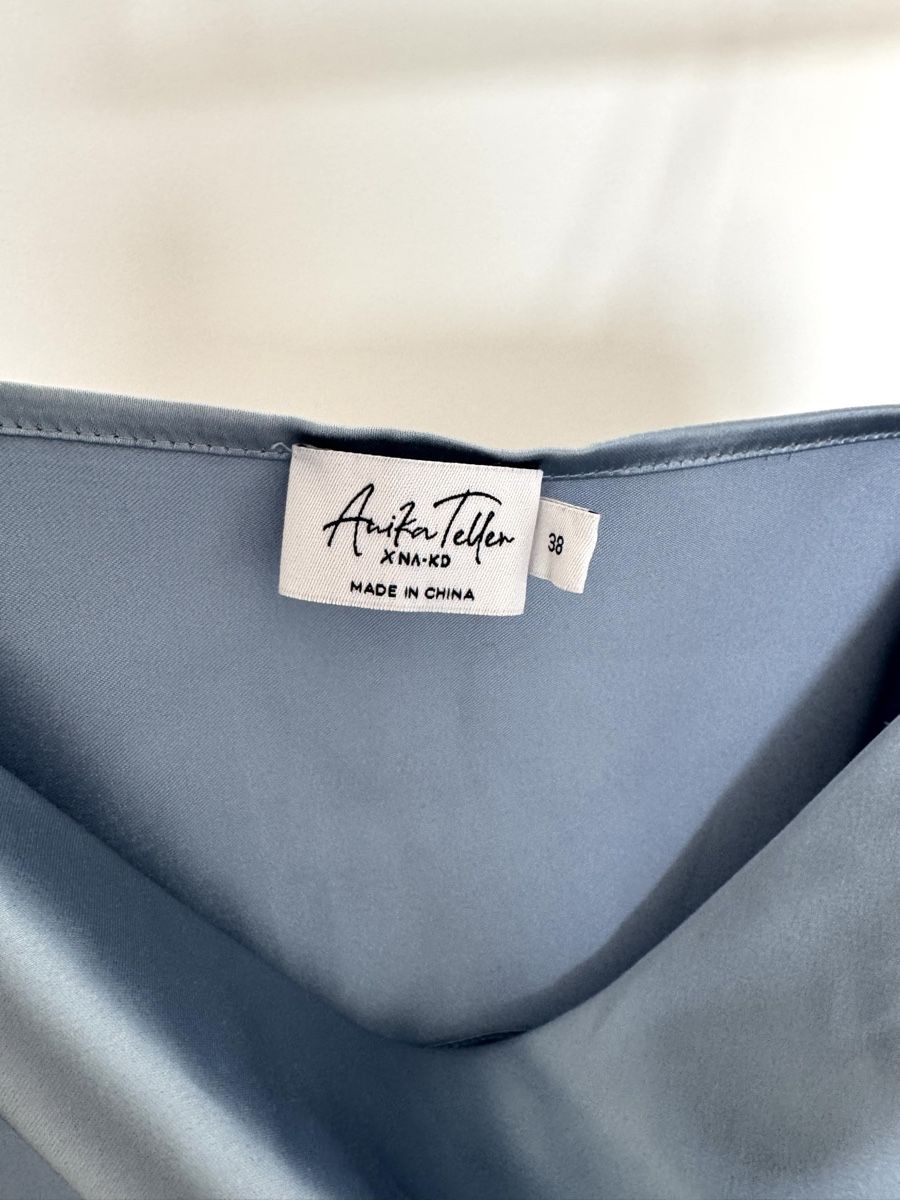 Na-kd Tops: NA-KD Satin Top Blau Grösse 38 elegant – Neu (gemäss Beschreibung) aus Zürich von di_archive 1