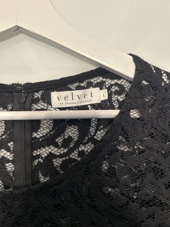 VELVET elegantes Spitzenkleid, schwarz, Grösse L