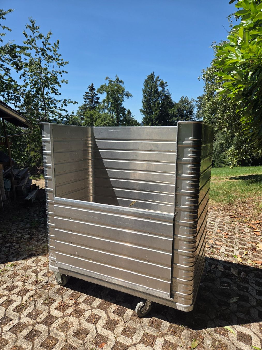 Baucontainer: Alu Container mit Klappwand der Marke Zarges – Gebraucht aus Zürich von Buenavist8