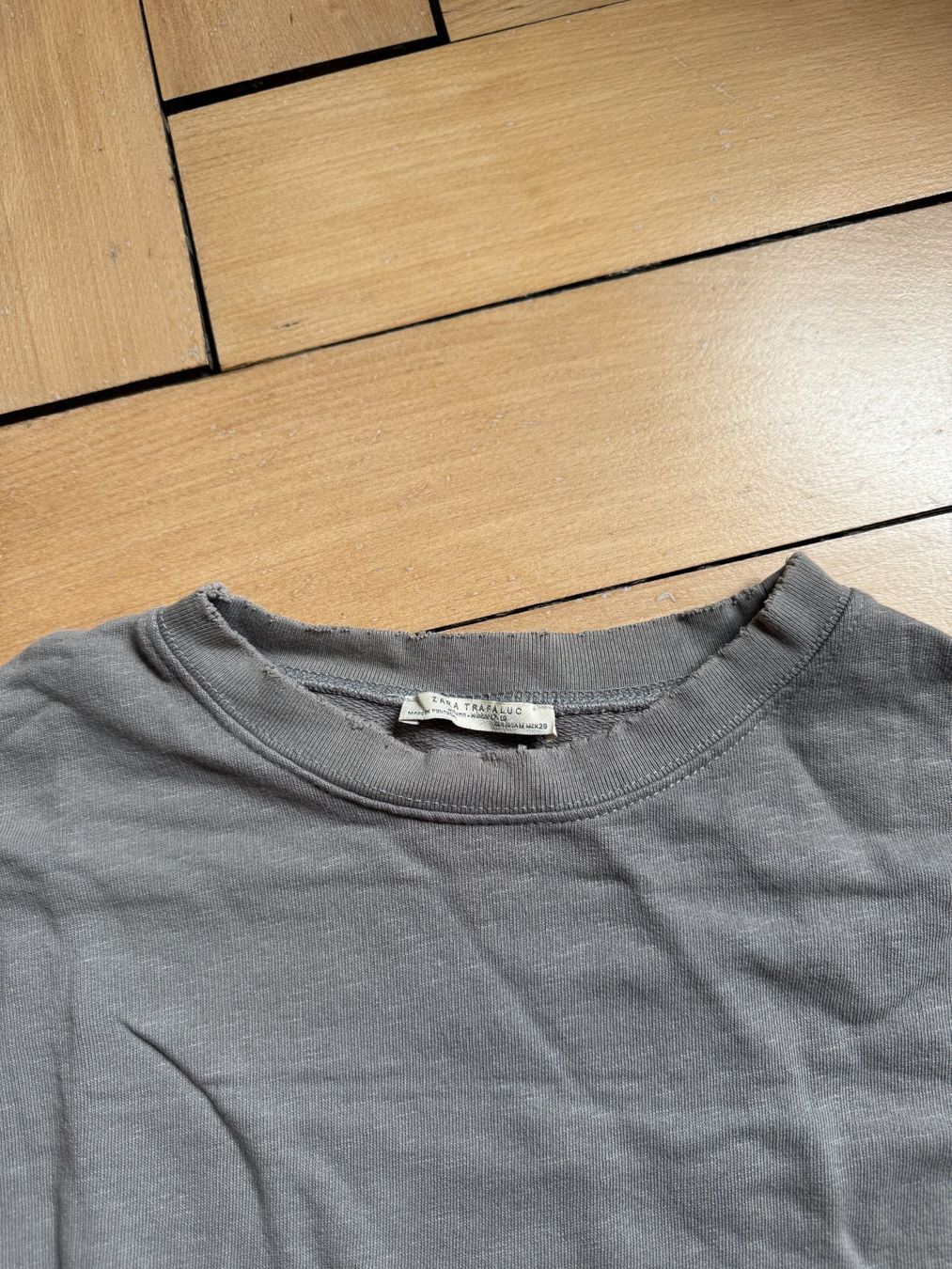 Zara Pulls & Sweat-shirts: ZARA - Sweatshirt taupe M – D'occasion à Zürich par Diazaio 1
