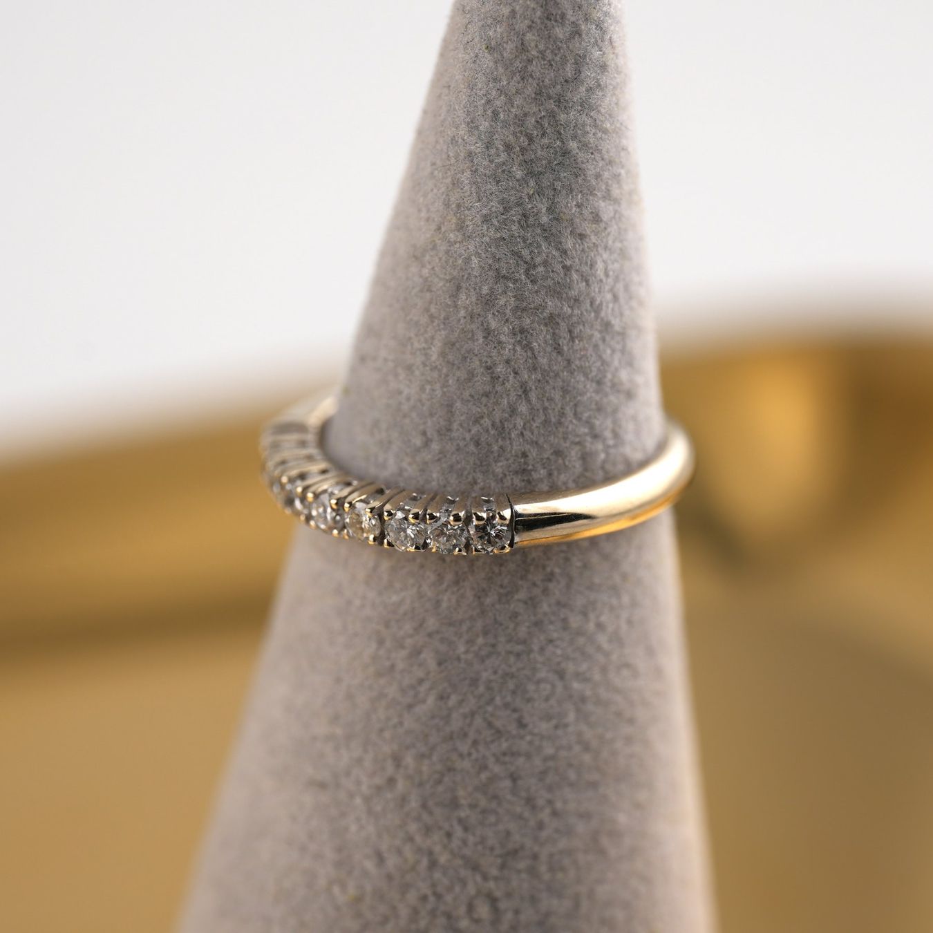 Ringe: Goldring 18K mit 9 Diamanten – Gebraucht aus Basel von Vip24 2