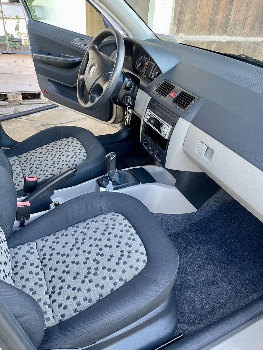 Skoda Automobili: Skoda Fabia 1.2 Hatchback – Usato da Rikon im Tösstal venduto da yosef2 7