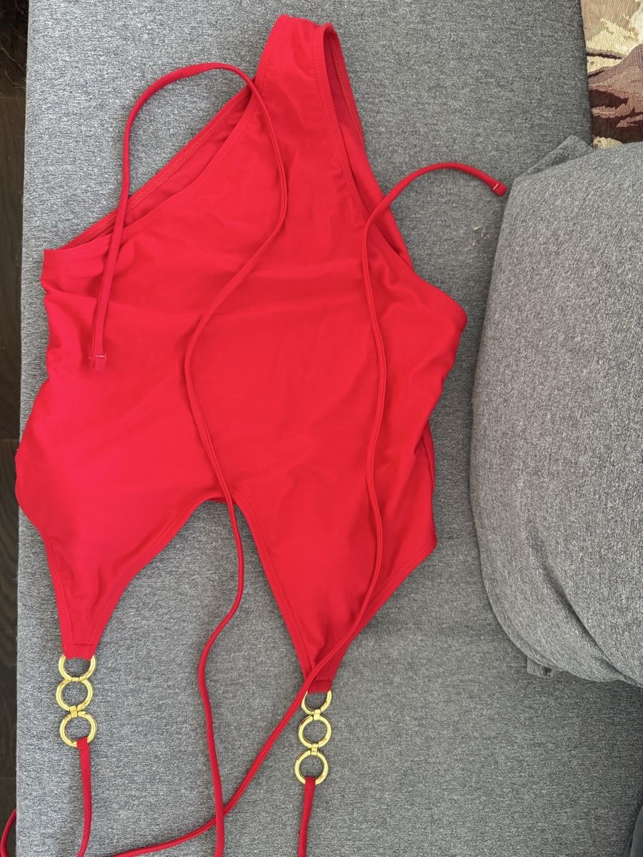 Badekleider & Bikinis: Badeanzug in Gr. S / Bikini / neu! – Neu (gemäss Beschreibung) aus Olten von ale_nb2x
