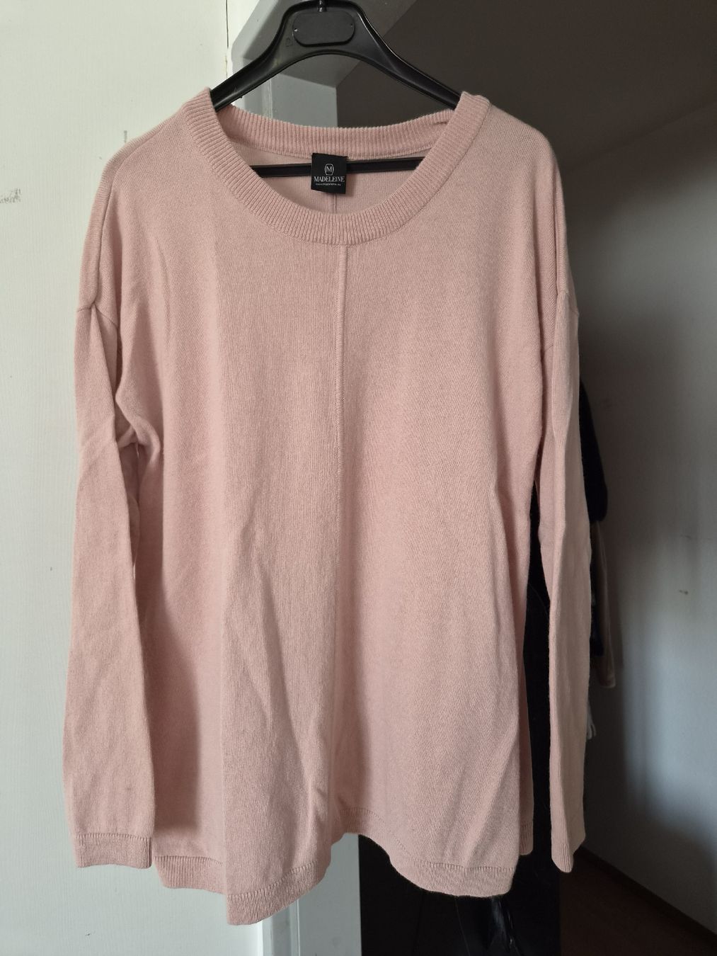 Madeleine Maglioni & Felpe: Madeleine schöner Pullover mit Kaschmir Gr. 44/46 – Usato da Frenkendorf venduto da Moon111
