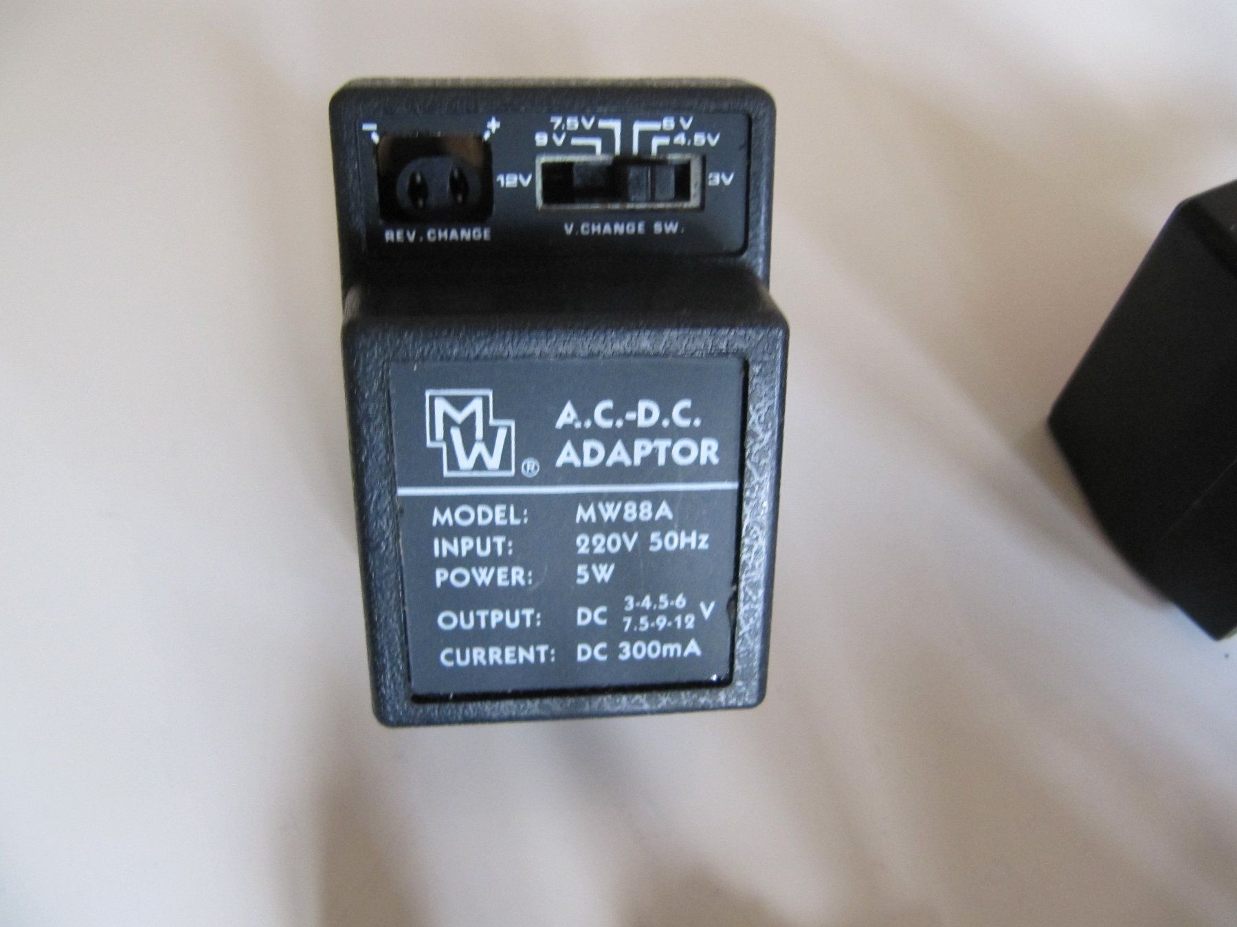 Caricabatterie: Diverse Netzgerät/A.C-D.C Adapter/A.C.Adapter/Steckladegerät – Usato da Basel venduto da Ruben2210 3