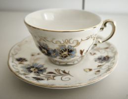 2 handbemalte Espresso Tassen von Zsolnay aus Ungarn