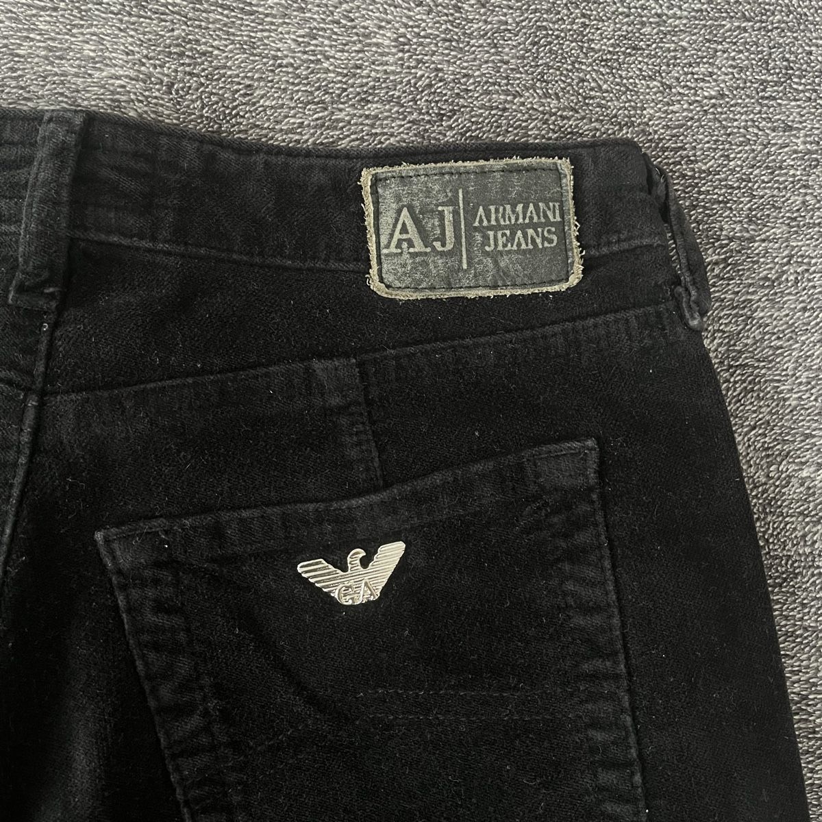 Armani Pantaloni: Armani Samt Hose – Nuovo (secondo la descrizione) da Zug venduto da saskia-chiara 1