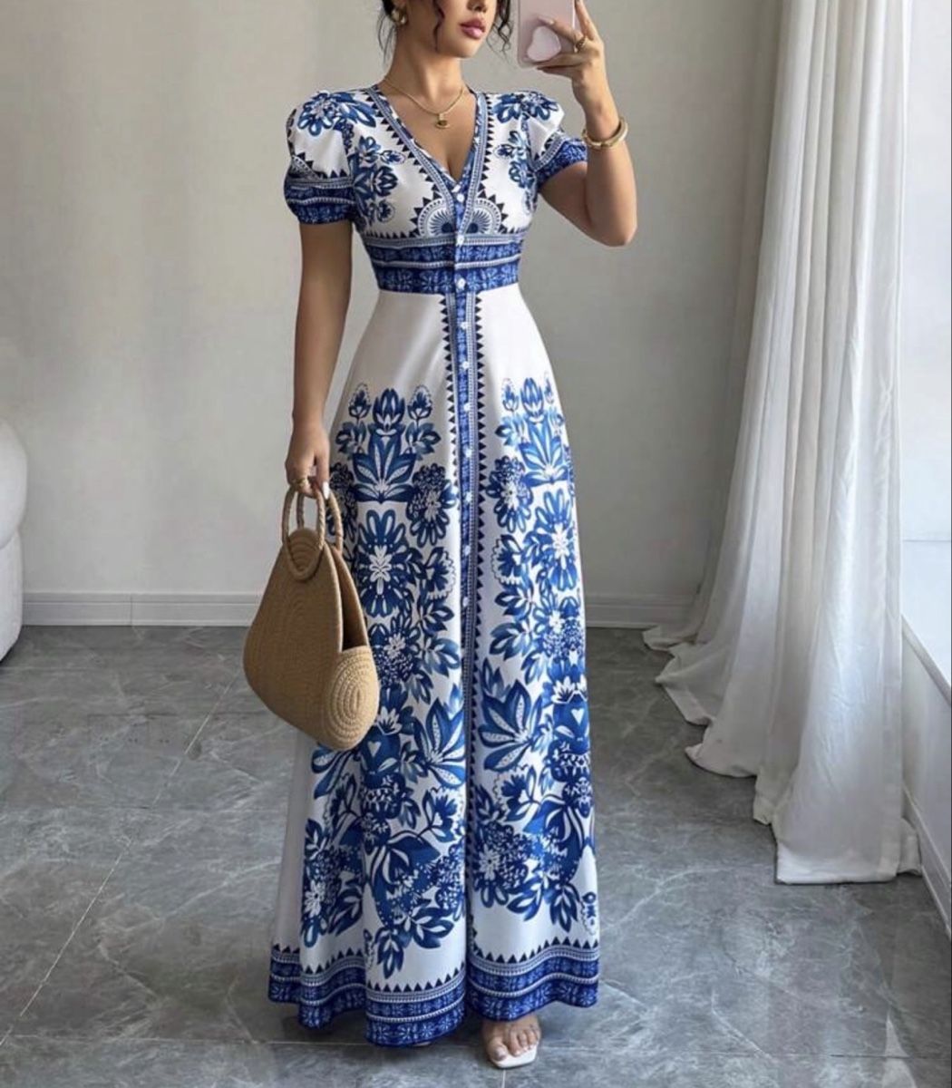 Kleider: Robe longue – Neu und originalverpackt aus Châtel-St-Denis von Montclair_Swiss