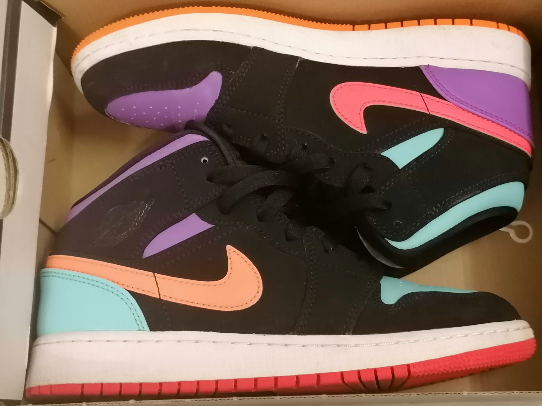Scarpe da uomo: Nike Air Jordan 1 MID Gr.38 Multicolor – Usato da Basel venduto da vintagecollector 7