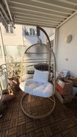 Hängesessel Rattan Optik beige mit weissem Polster