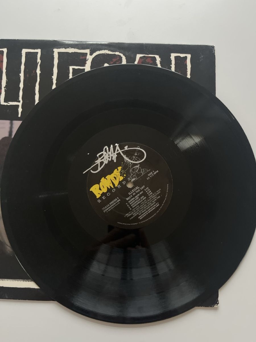Dischi in vinile: ILLEGAL Back In The Day 12" Vinyl – Usato da Bottighofen venduto da gjetzerch 2