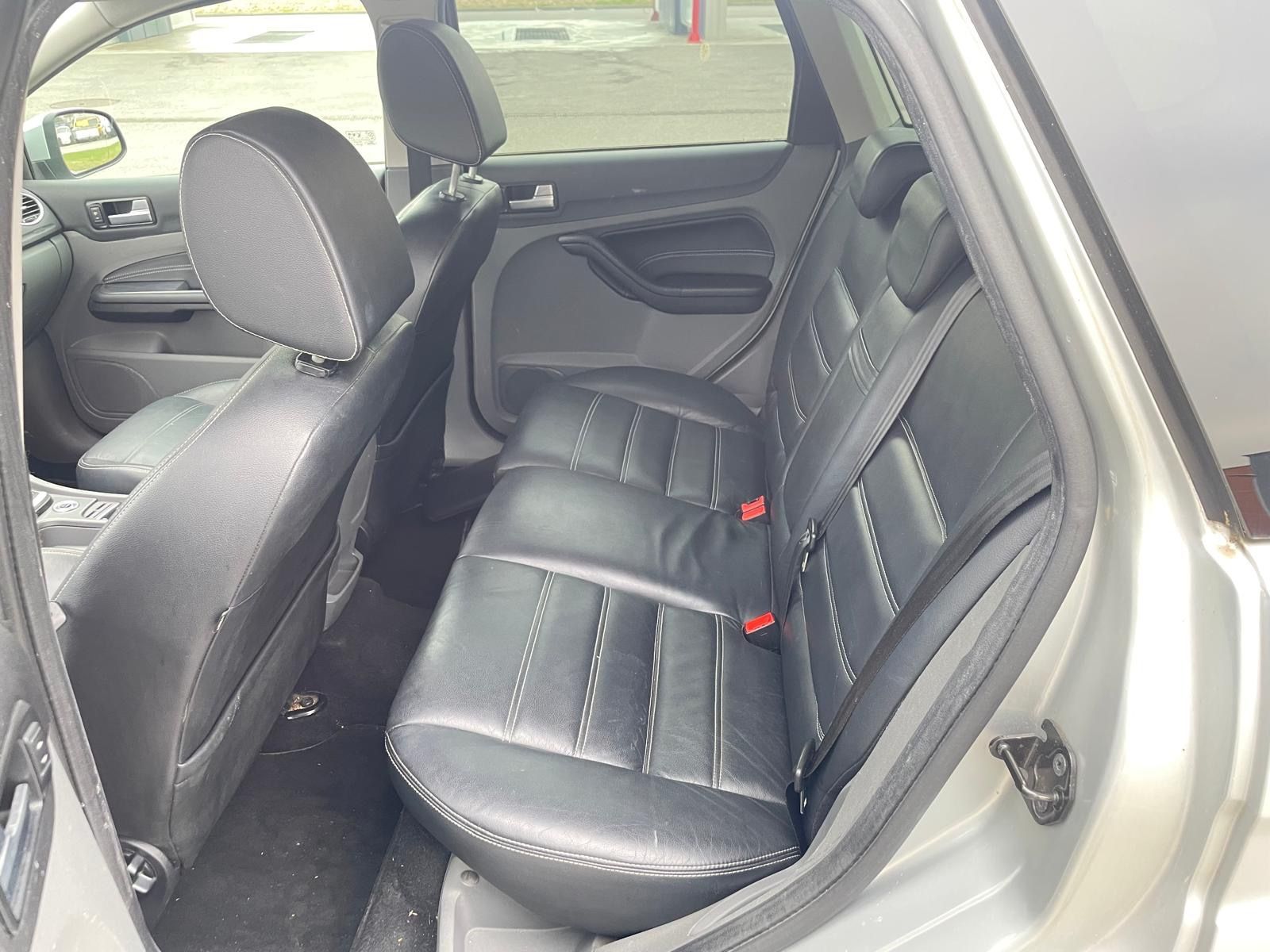 Ford Autos: Ford focus 2.0 tdci automatique – Gebraucht aus Le Locle von rou_dhb5 6