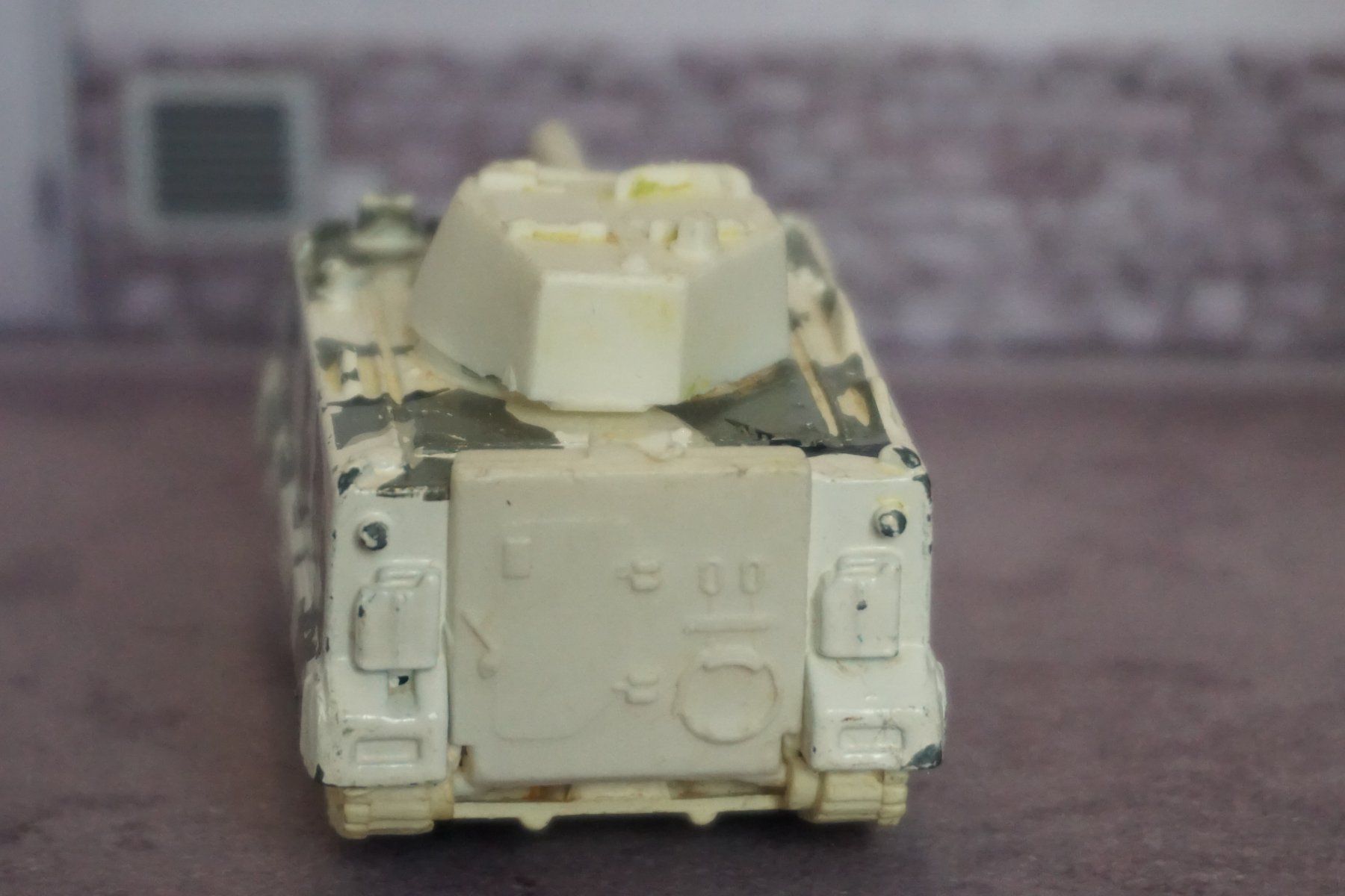 Hot Wheels Voitures modèles: HotWheels Command Tank ALT COOL !!!!!!!!!!!!!!!!!!!! – D'occasion à Reiden par Doppeldecker69 2