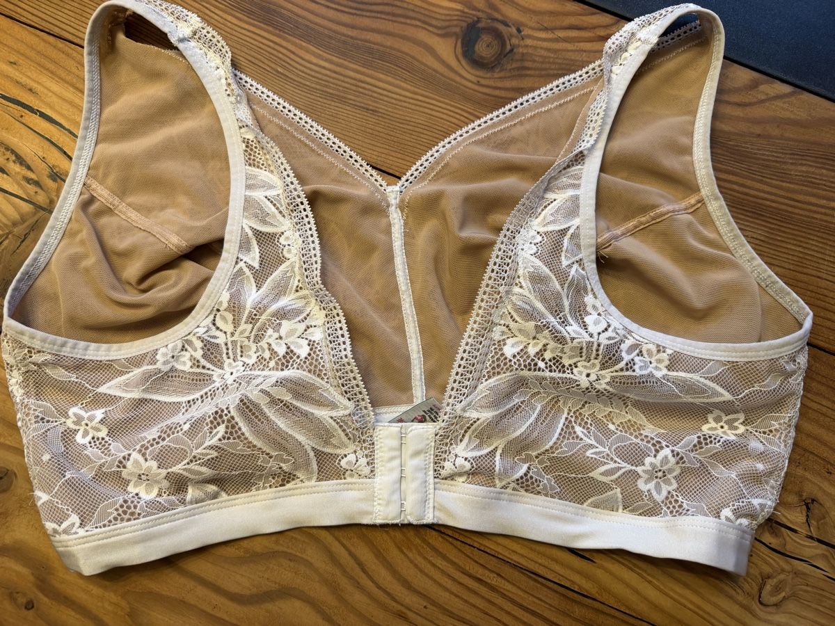 Sonstige Unterwäsche: Next BH, Grösse 90G, Beige mit Spitze – Gebraucht aus Bischofszell von Brummbaer5 1
