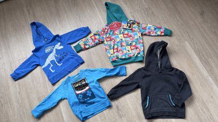 4 Pullover Gr. 98