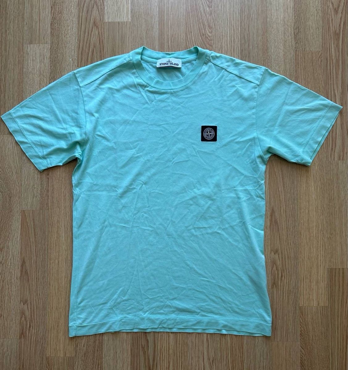 Stone Island T-shirt: Stone Island T-shirt  – Usato da Pfäffikon ZH venduto da Nataliia.
