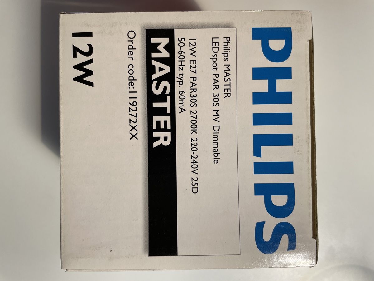 Philips Lampade: LEDSpot PAR30S 240V 12W E27 25grad – Nuovo e nell'imballaggio originale da Kirchleerau venduto da koerbel 1