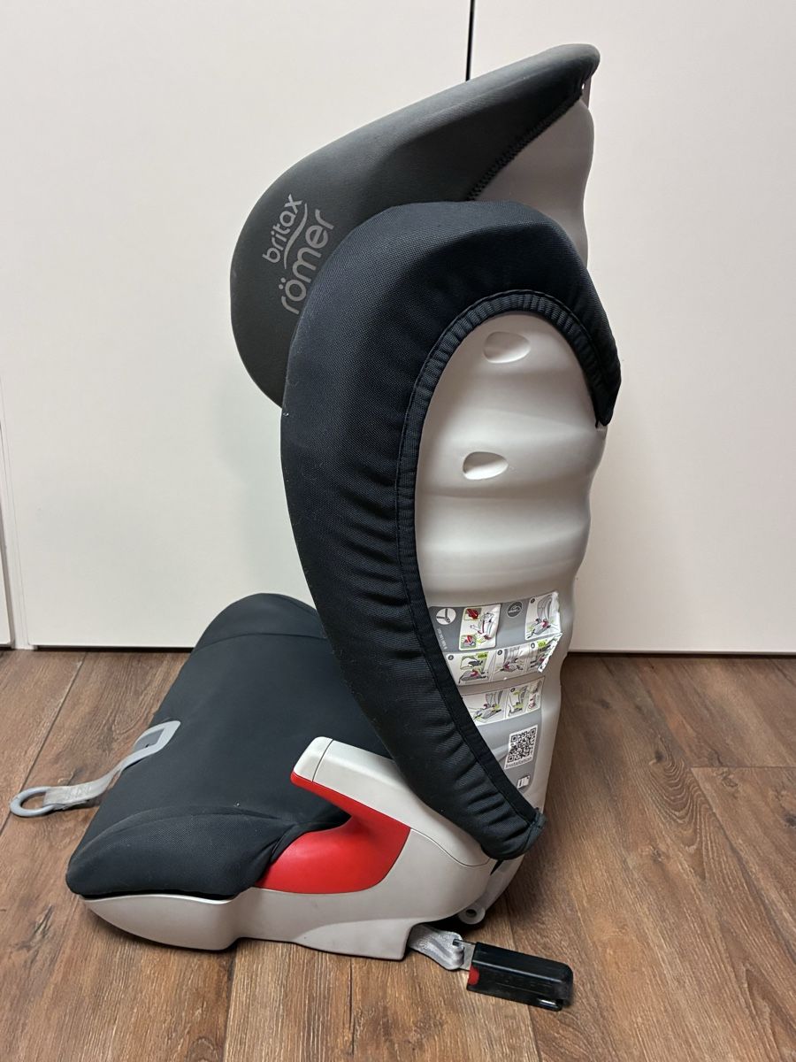 Britax Römer Seggiolini per auto: Kindersitz Auto Römer Britax – Usato da Dielsdorf venduto da Fabio1975 2
