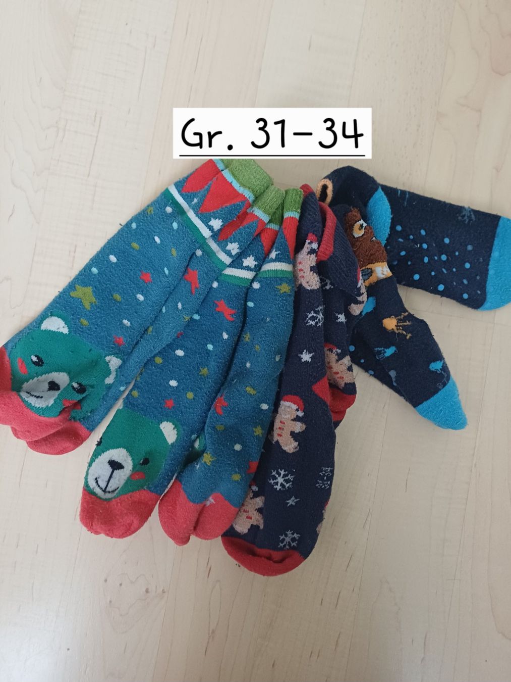 Socken für Kinder: Socken dick (Frottee?) ca. Gr. 30-33 – Gebraucht aus Dietwil von dari2008