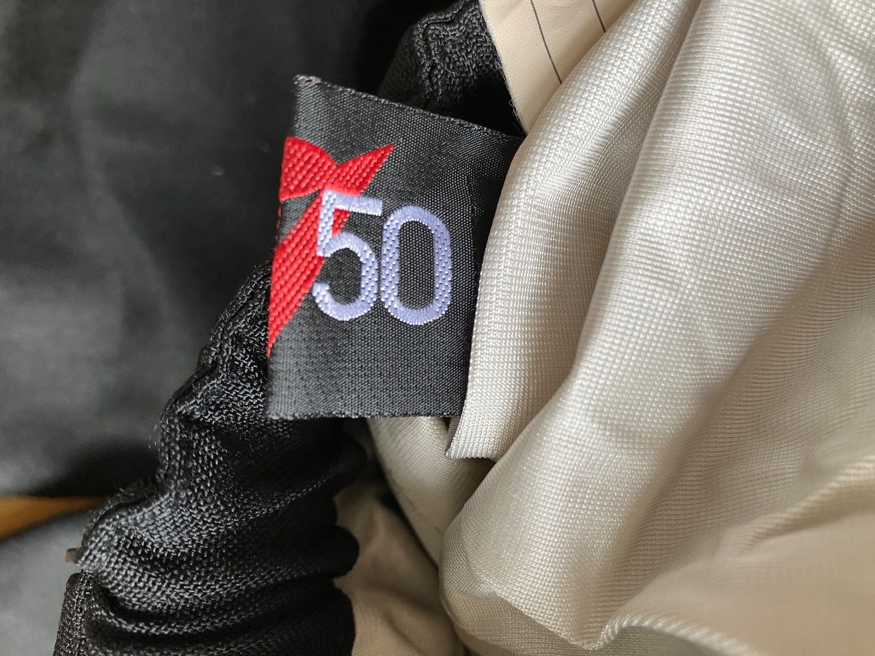 Dainese Pantaloni: Dainese Motorradhose Grösse 50 – Usato da Münchenbuchsee venduto da nbp85 6