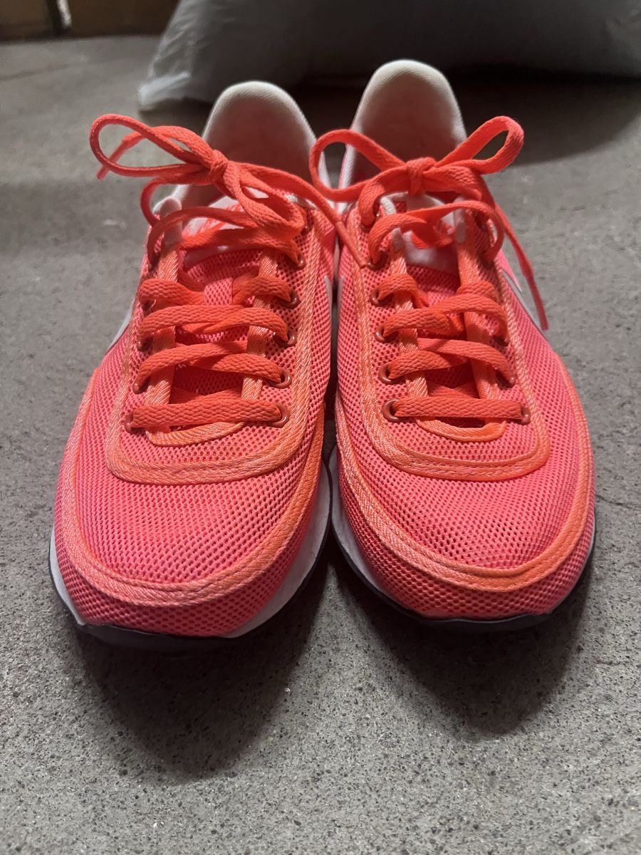 Nike Scarpe da donna: Nike Schuhe, Grösse 37, Top Zustand – Nuovo (secondo la descrizione) da Zürich venduto da nutoxo 2