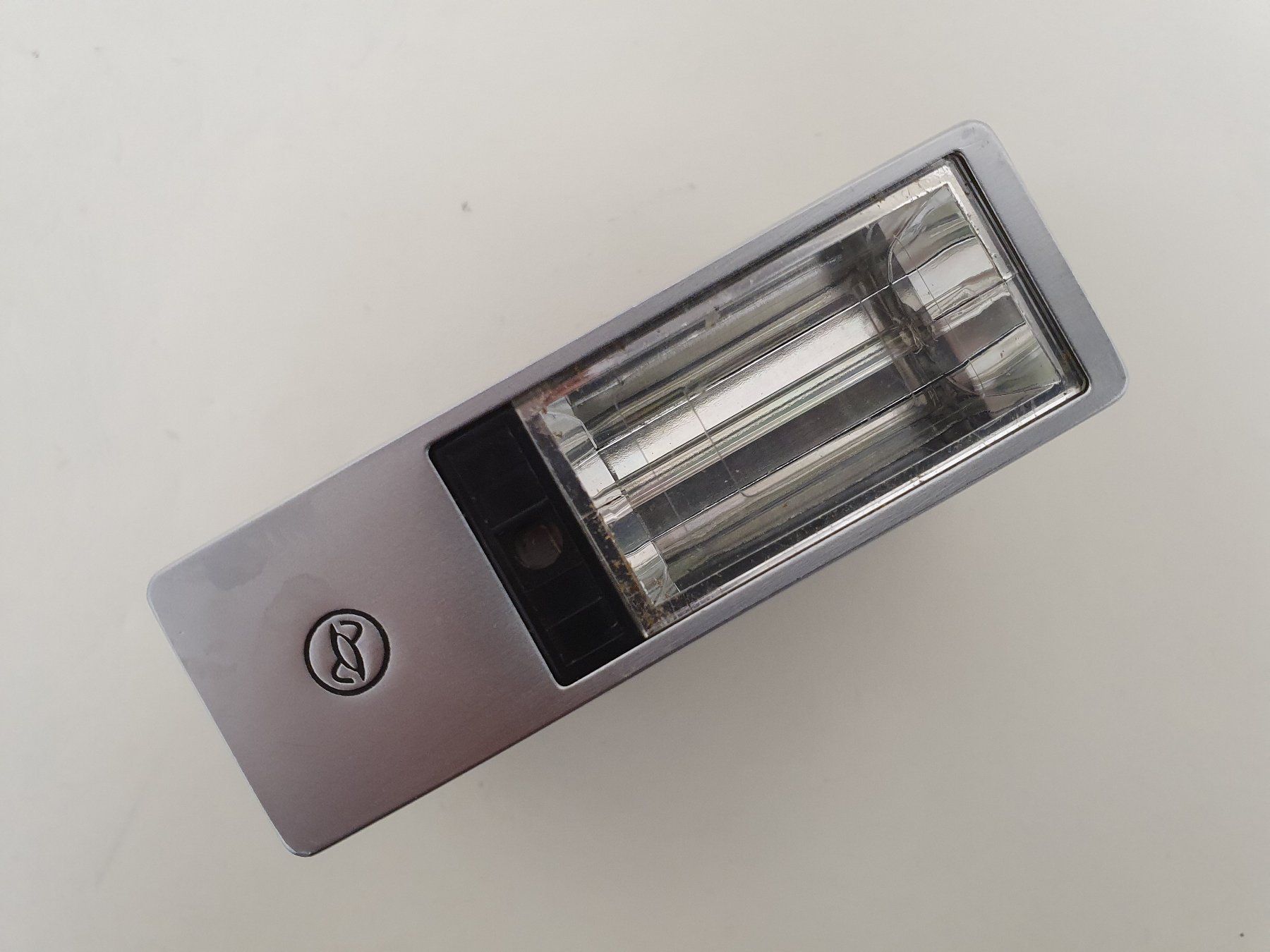 Flash: Vintage Blitzgerät LOEWE OPTATRON 530C - Schnäppchen! – Usato da Aegerten venduto da taxidermo 4