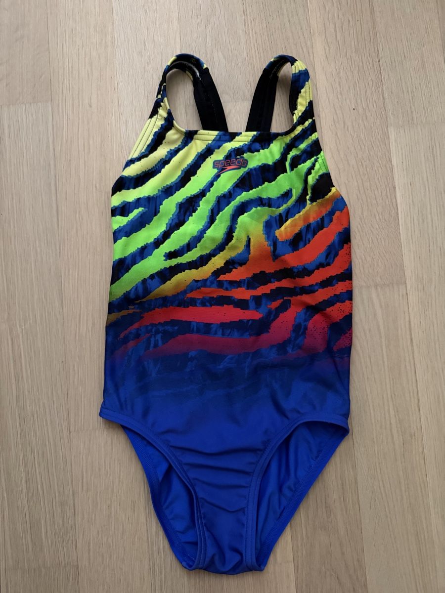 Speedo Caleçons de bain: Speedo Badekleid 116 5-6yrs – D'occasion à Münsingen par Lop.