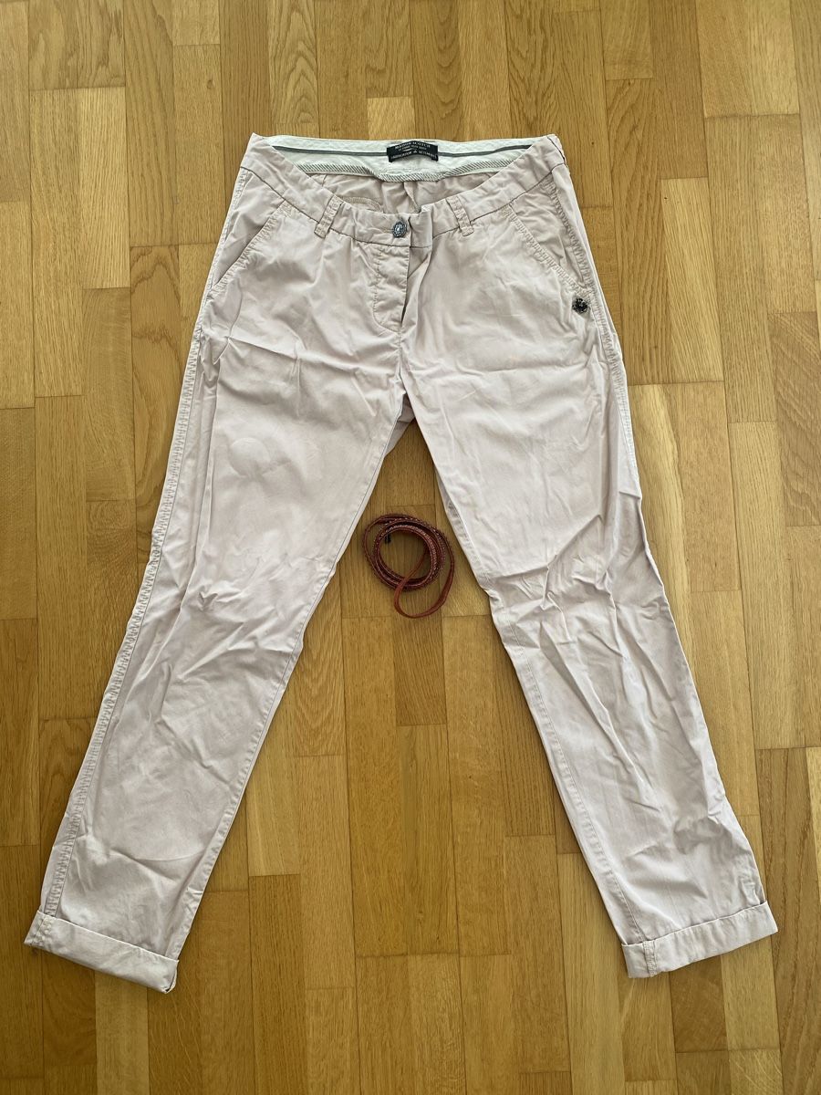 Pantaloni: Chino Damenhose hellrosa Gr. 30/32 mit Gürtel – Usato da Frauenfeld venduto da Wiibli_18